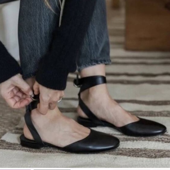 Jenni Kayne Shoes - Jenni Kayne Black Strap Ballet Slipper size 37